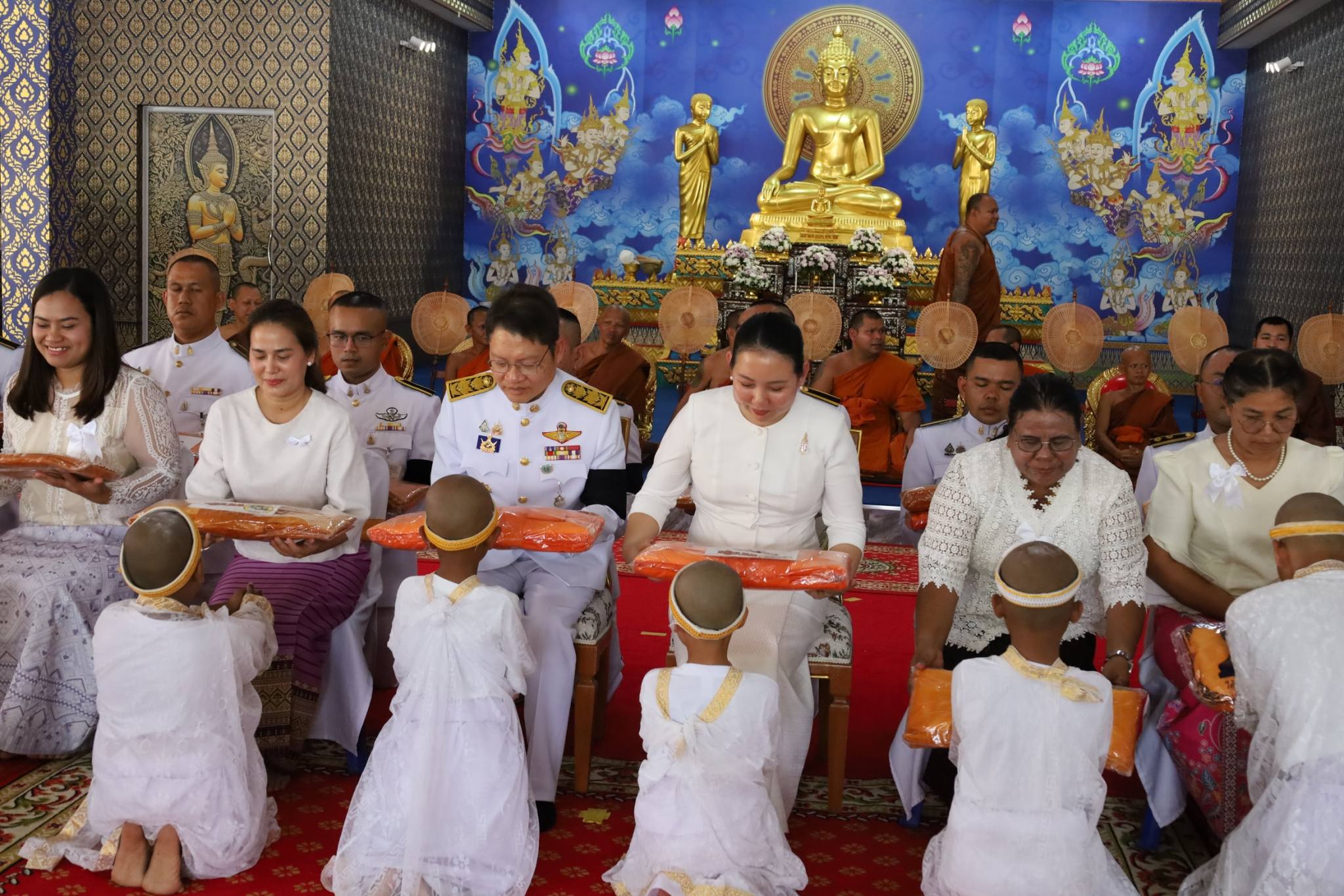 ผู้ว่าฯ กระบี่ เปิดกิจกรรมบรรพชาอุปสมบทพระภิกษุสามเณรและบวชศีลจาริณี ภาคฤดูร้อน เสริมหลักธรรม พัฒนาเยาวชนสู่พลเมืองดีของชาติ