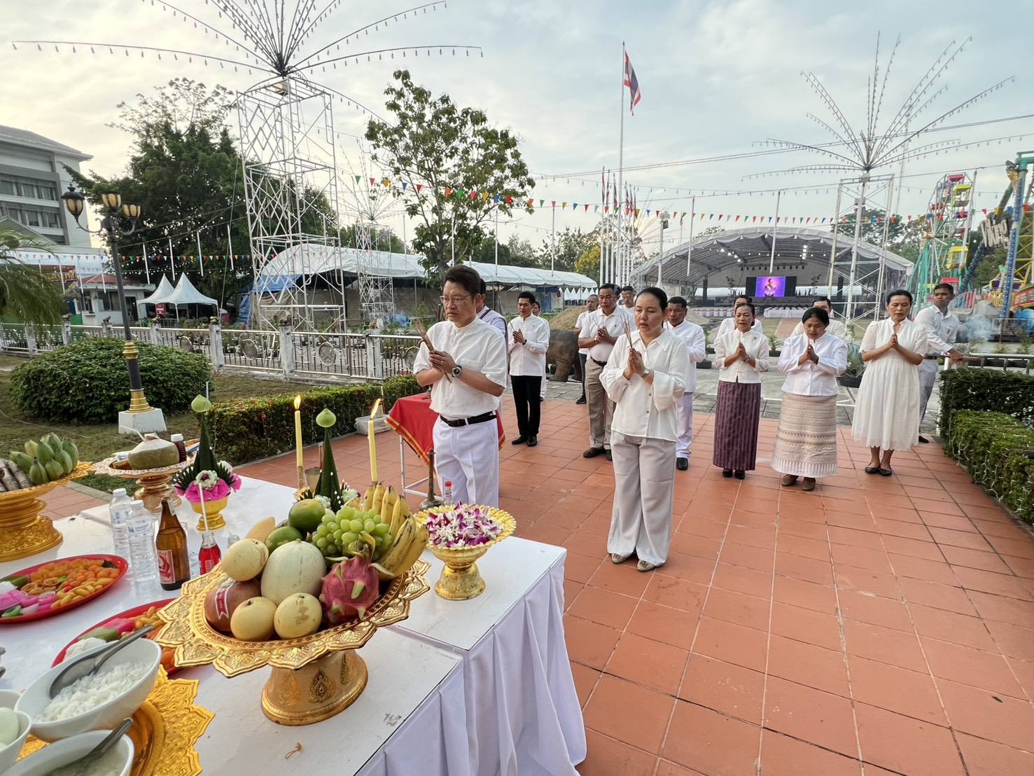 ผู้ว่าฯ กระบี่ ประกอบพิธีบวงสรวงศาลหลักเมือง เสริมสิริมงคล &ldquo;มหาสงกรานต์ไทไทยกระบี่ 2569&rdquo;
