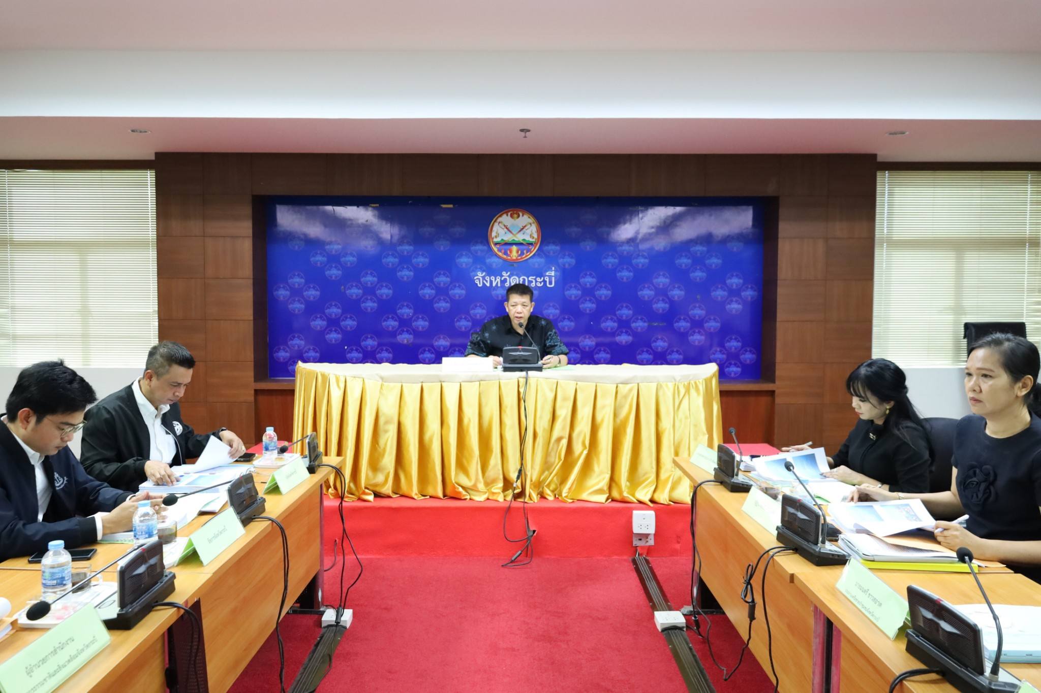 รองผู้ว่าฯ กระบี่ นำถกคณะกรรมการป่าชุมชนประจำจังหวัดกระบี่ อนุมัติแผนฯ 5 ปี 10 พื้นที่ พร้อมตามปมยกเลิกมติเห็นชอบจัดตั้งป่าชุมชนบ้านแหลมสอม คลองหรูด