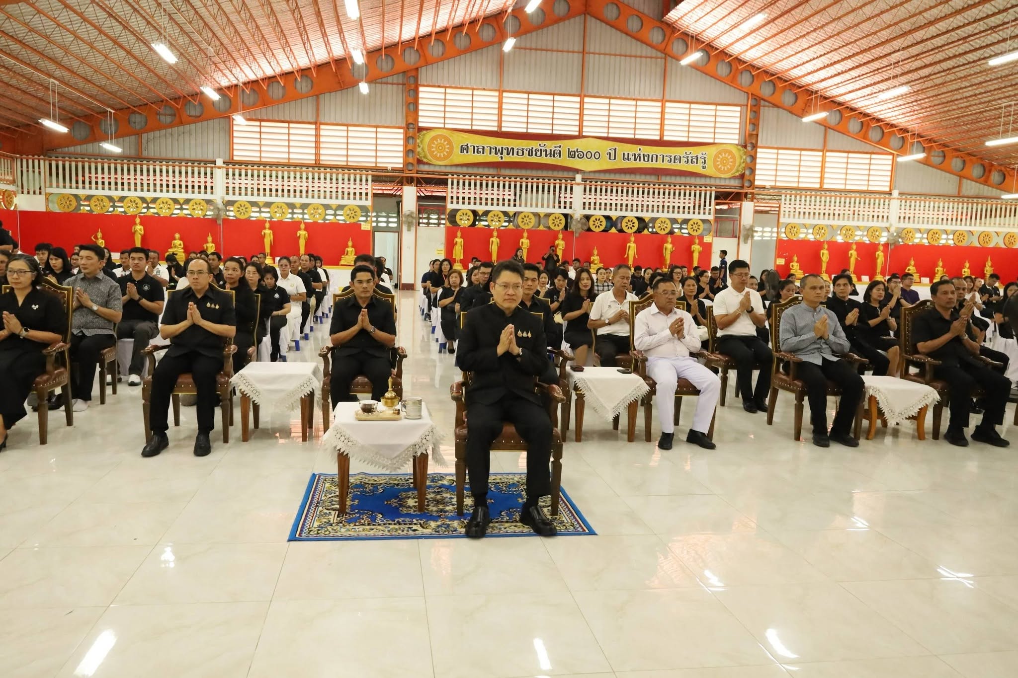 ผู้ว่าฯ กระบี่ นำส่วนราชการและประชาชน สวดพระพุทธมนต์และเจริญจิตตภาวนา ถวายพระราชกุศล/พระกุศลแด่สมเด็จฯ พระบรมราชชนนีพันปีหลวง/สมเด็จฯ เจ้าฟ้าพัชรกิติยาภาฯ ณ วัดโภคาจูฑามาตย์