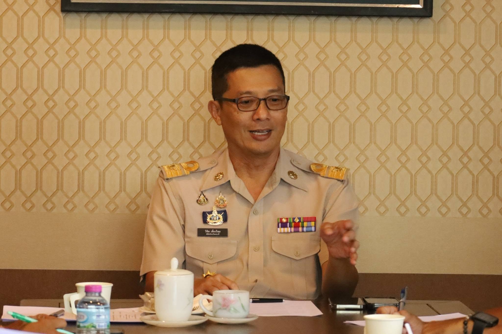 ปลัดจ.กระบี่ ผนึกกำลังป.ป.ส. ภาค 8 วิเคราะห์สถานการณ์ยาเสพติดในพื้นที่ มุ่งยกระดับปราบปรามอย่างเป็นรูปธรรม