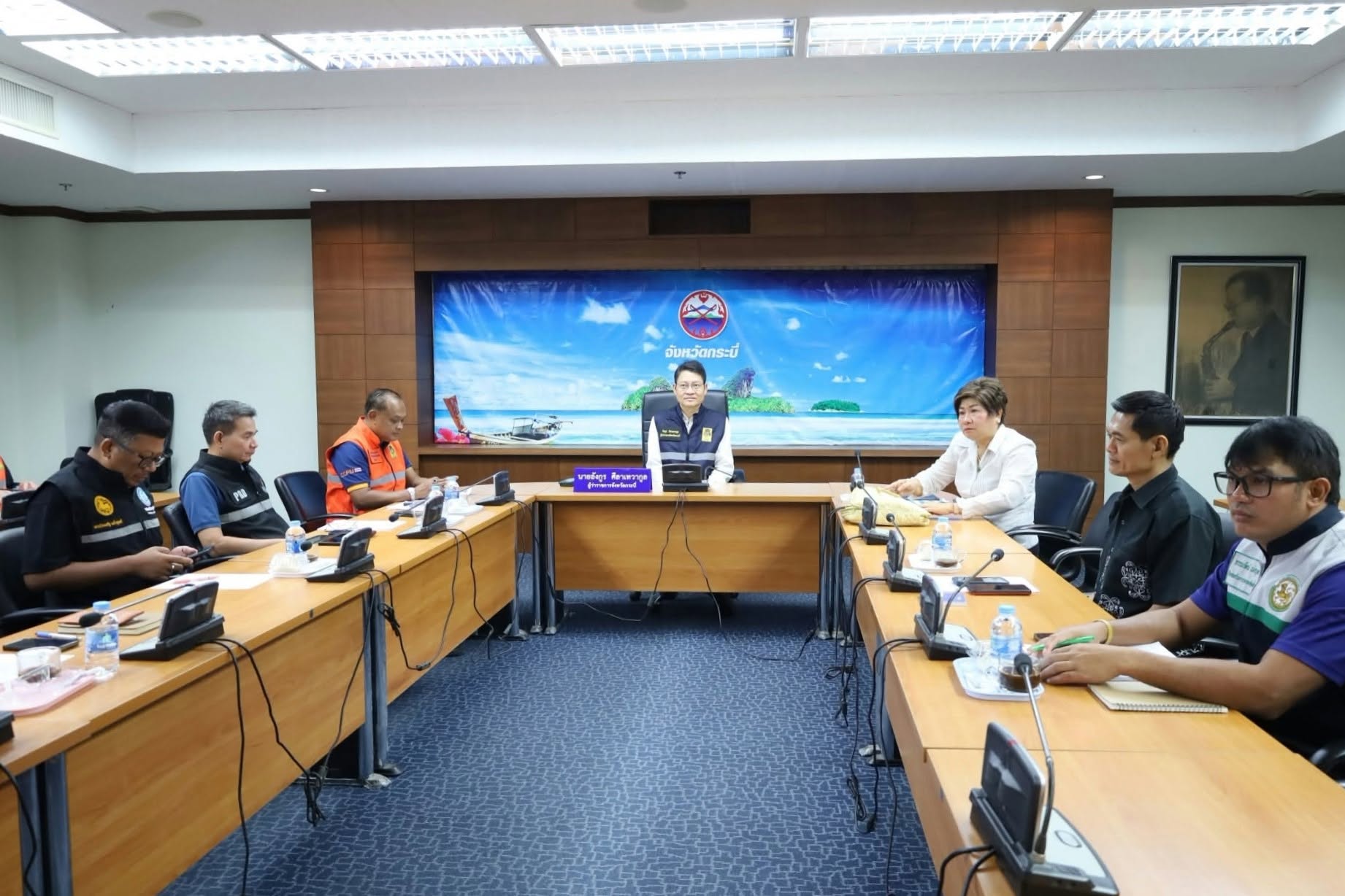 กระบี่ร่วมเกาะติดที่ประชุมบกปภ.ช. รับข้อสั่งการนายกฯ ย้ำ ระบบ EOC จ.ภาคใต้ต้องพร้อมใช้งาน ช่วยเหลือประชาชนได้ทันทีที่มีสถานการณ์